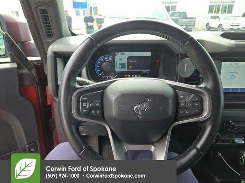 Used 2022 Ford Bronco Black Diamond AWD/4WD image 13
