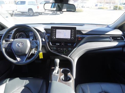 Used 2024 Toyota Camry SE image 26