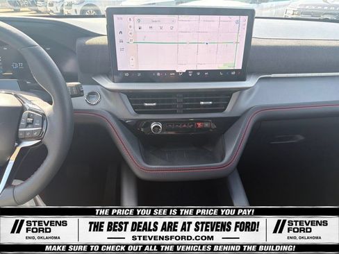 Used 2025 Ford Explorer ST-Line AWD/4WD image 26