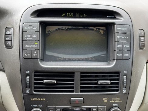 Used 2005 Lexus LS 430 RWD image 23