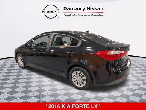 Used 2016 Kia Forte LX FWD image 5