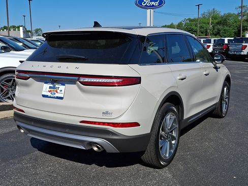 Used 2023 Lincoln Corsair AWD w/ Equipment Group 101A image 6
