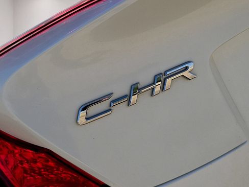 Used 2021 Toyota C-HR Limited FWD image 12