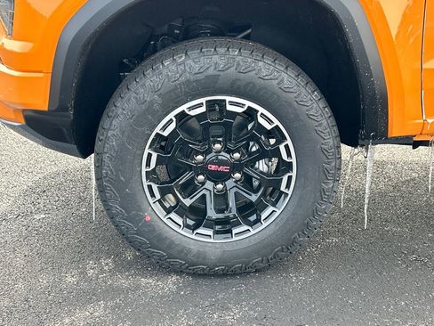 New 2026 GMC Canyon AT4 w/ Technology Plus Package AWD/4WD image 12