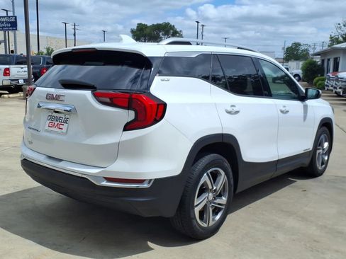 Used 2021 GMC Terrain SLT image 28