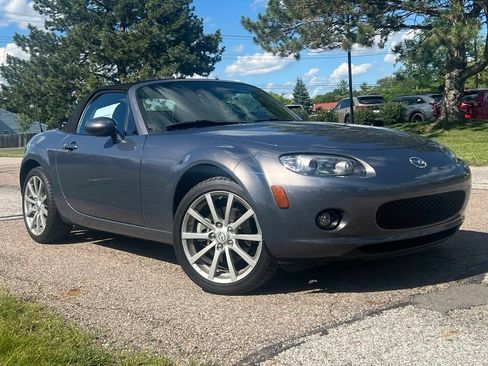 Used 2008 MAZDA MX-5 Miata Grand Touring w/ Premium Pkg RWD image 1