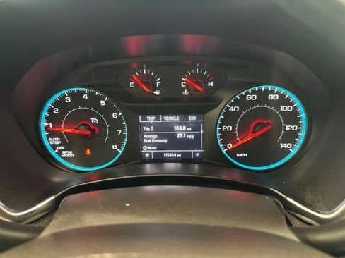 Used 2018 Chevrolet Equinox LT FWD image 21