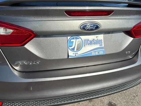 Used 2014 Ford Focus SE w/ SE Sport Package FWD image 20