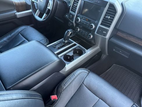 Used 2019 Ford F150 Lariat w/ Equipment Group 502A Luxury AWD/4WD image 15