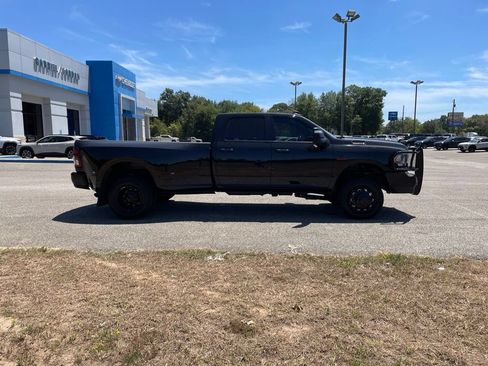 Used 2024 RAM 3500 Big Horn w/ Night Edition AWD/4WD image 7