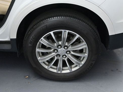 Used 2019 Cadillac XT5 Luxury FWD image 31