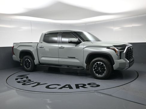 Used 2026 Toyota Tundra SR5 w/ TRD Off-Road Package AWD/4WD image 15