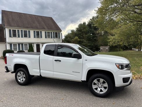 Used 2019 Chevrolet Colorado W/T w/ WT Convenience Package image 8