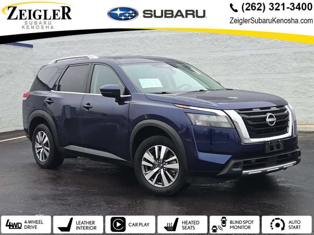 Used 2025 Nissan Pathfinder SL AWD/4WD image 1