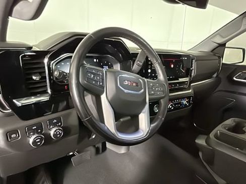 Used 2022 GMC Sierra 1500 Elevation AWD/4WD image 13