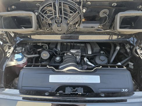 Used 2011 Porsche 911 Carrera RWD image 31