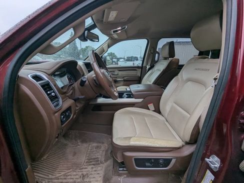 Used 2019 RAM 1500 Laramie AWD/4WD image 5