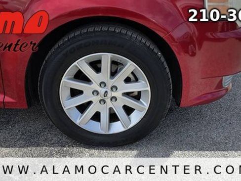 Used 2011 Ford Flex SEL w/ Rapid Spec Order Code FWD image 13