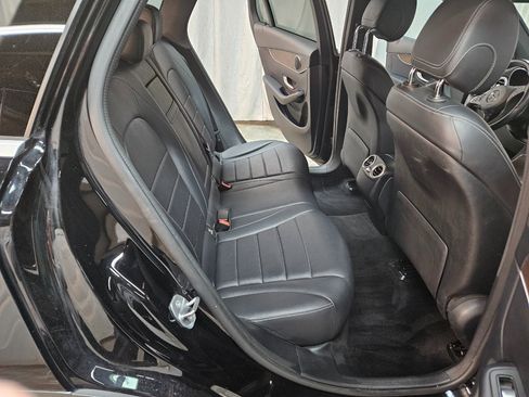 Used 2019 Mercedes-Benz GLC 300 4MATIC image 14