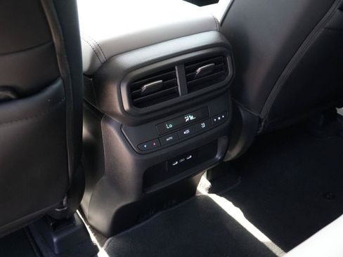 Used 2025 Honda Pilot EX-L image 18