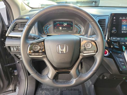 Used 2022 Honda Odyssey Touring image 17
