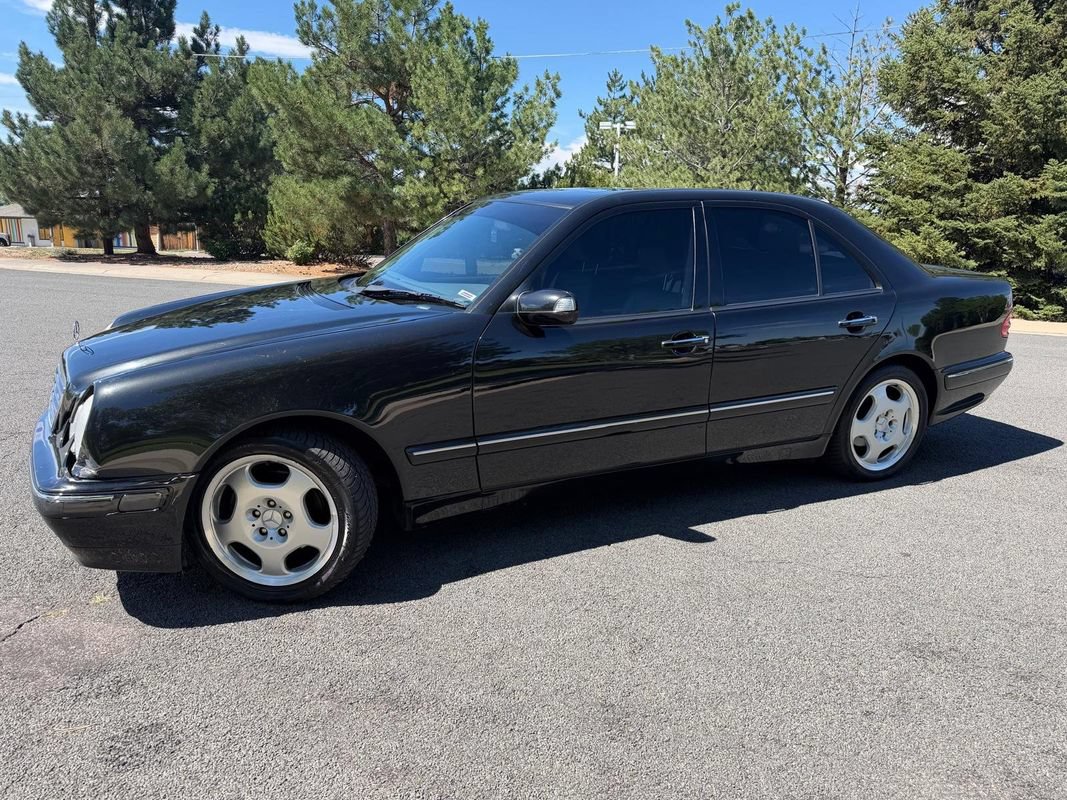 Used 2000 Mercedes-Benz E 430 Sedan image 3