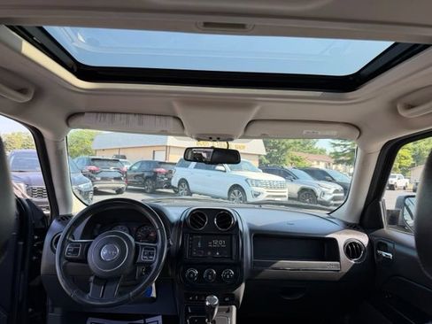 Used 2016 Jeep Patriot High Altitude AWD/4WD image 4