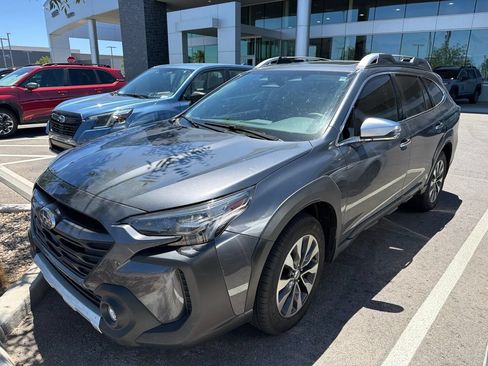 Used 2025 Subaru Outback Touring XT AWD/4WD image 2