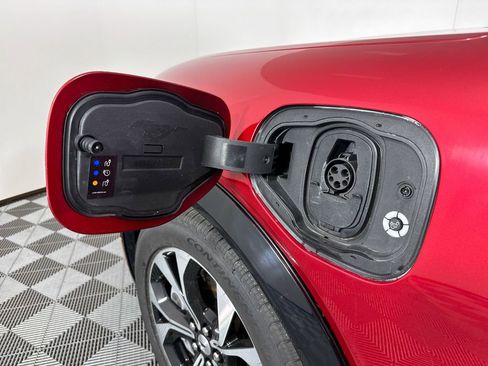 Used 2021 Ford Mustang Mach-E Premium image 4