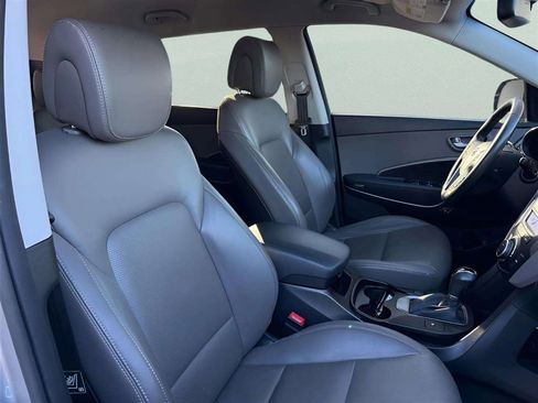 Used 2016 Hyundai Santa Fe Limited FWD image 19