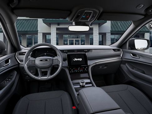 Used 2026 Jeep Grand Cherokee Laredo X AWD/4WD image 14