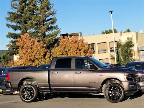 New 2025 RAM 2500 Laramie image 8