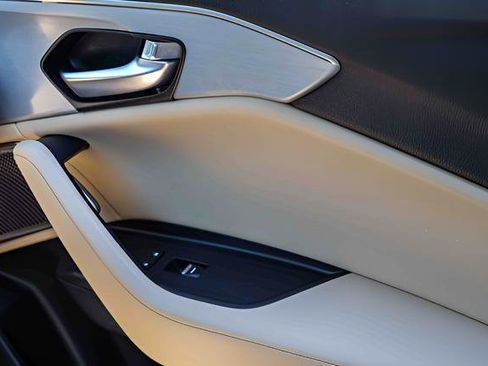 Used 2023 Acura TLX w/ Technology Package image 17