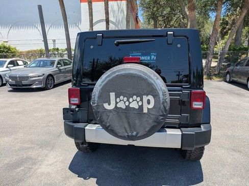 Used 2015 Jeep Wrangler Unlimited Sahara w/ Connectivity Group image 6