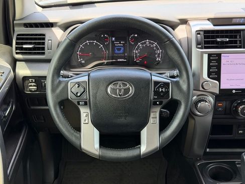 Used 2022 Toyota 4Runner SR5 RWD image 32