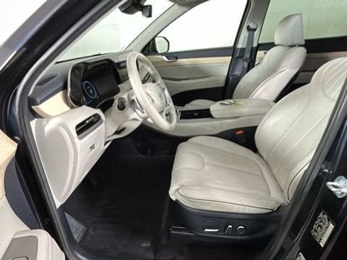 Used 2024 Hyundai Palisade Limited AWD/4WD image 11