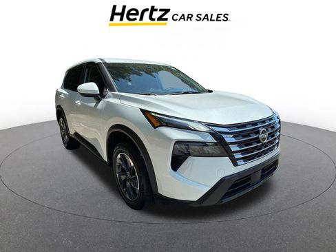 Used 2025 Nissan Rogue SV FWD image 1