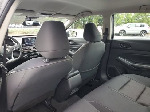 Used 2024 Nissan Altima 2.5 SV FWD image 11