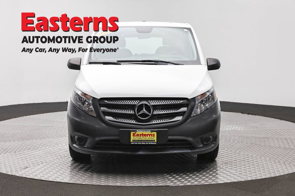 Used 2022 Mercedes-Benz Metris image 2