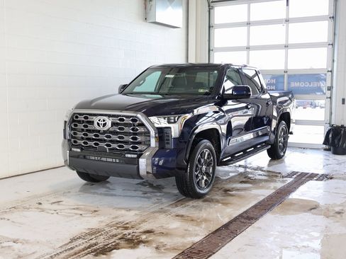 Used 2024 Toyota Tundra Platinum image 6