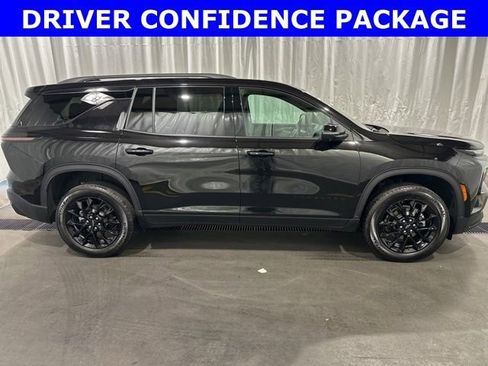 Certified 2026 Chevrolet Traverse LT w/ Midnight/Sport Edition image 2