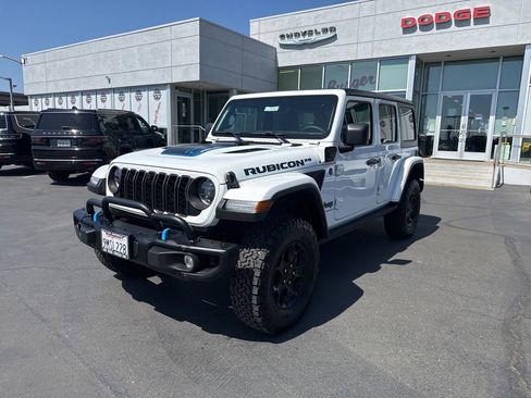 Used 2023 Jeep Wrangler Unlimited Rubicon 4xe AWD/4WD image 3
