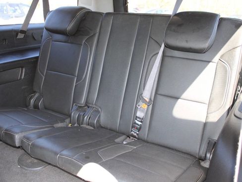 Used 2015 GMC Yukon XL SLT w/ Open Road Package image 26