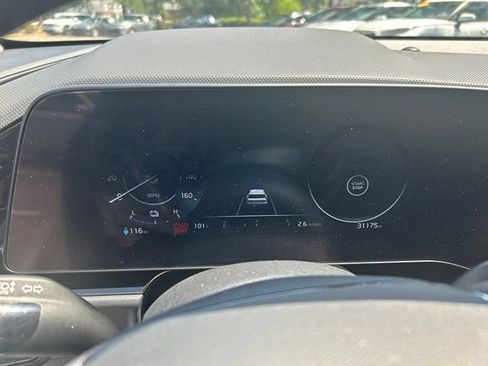 Used 2024 Kia Niro Wind FWD image 9