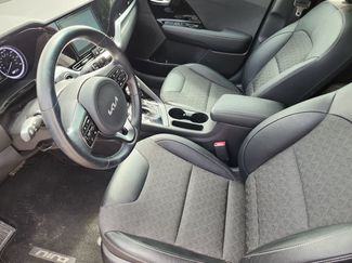 Used 2022 Kia Niro LXS FWD video 2