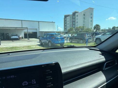 Used 2023 Kia K5 LXS image 36