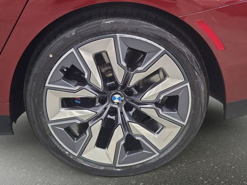 Certified 2023 BMW 740i RWD image 30