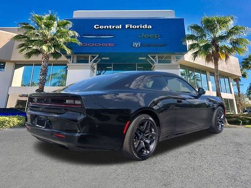 Used 2024 Dodge Charger Daytona R/T w/ Plus Group AWD/4WD image 5