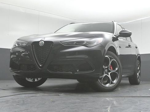 New 2025 Alfa Romeo Stelvio Sprint w/ Veloce Package AWD/4WD image 37