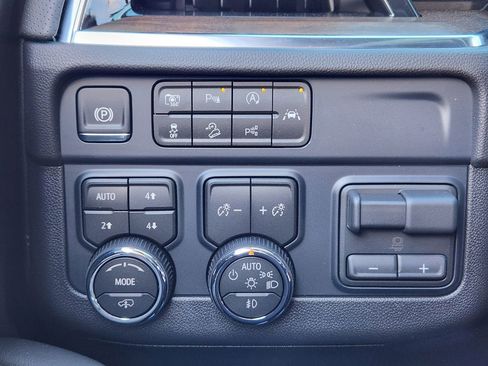 New 2026 Chevrolet Tahoe High Country AWD/4WD image 23